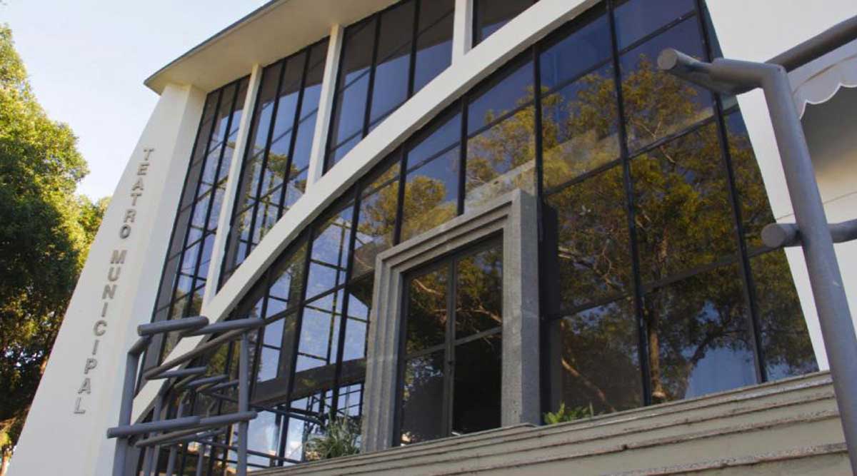 Oficina de fotografia e cinema de graça no teatro municipal